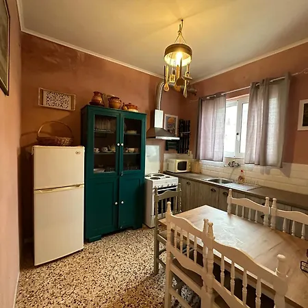 Apartman Omiros *
